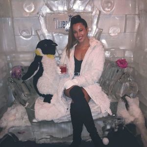 Meet your Posher, Jade